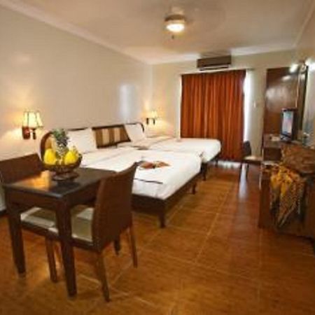 Egi Resort & Hotel Lapu-Lapu City Esterno foto