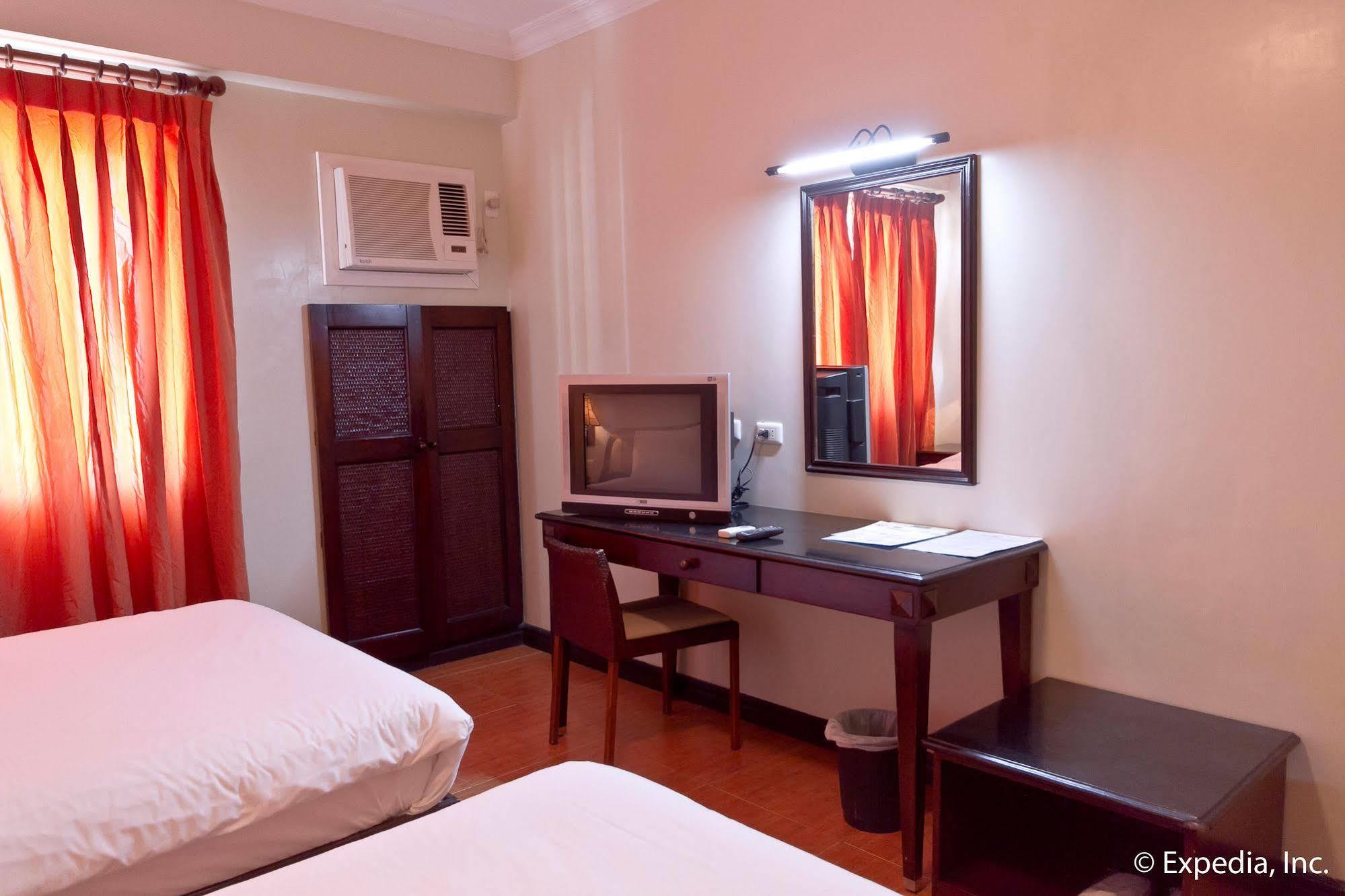 Egi Resort & Hotel Lapu-Lapu City Esterno foto