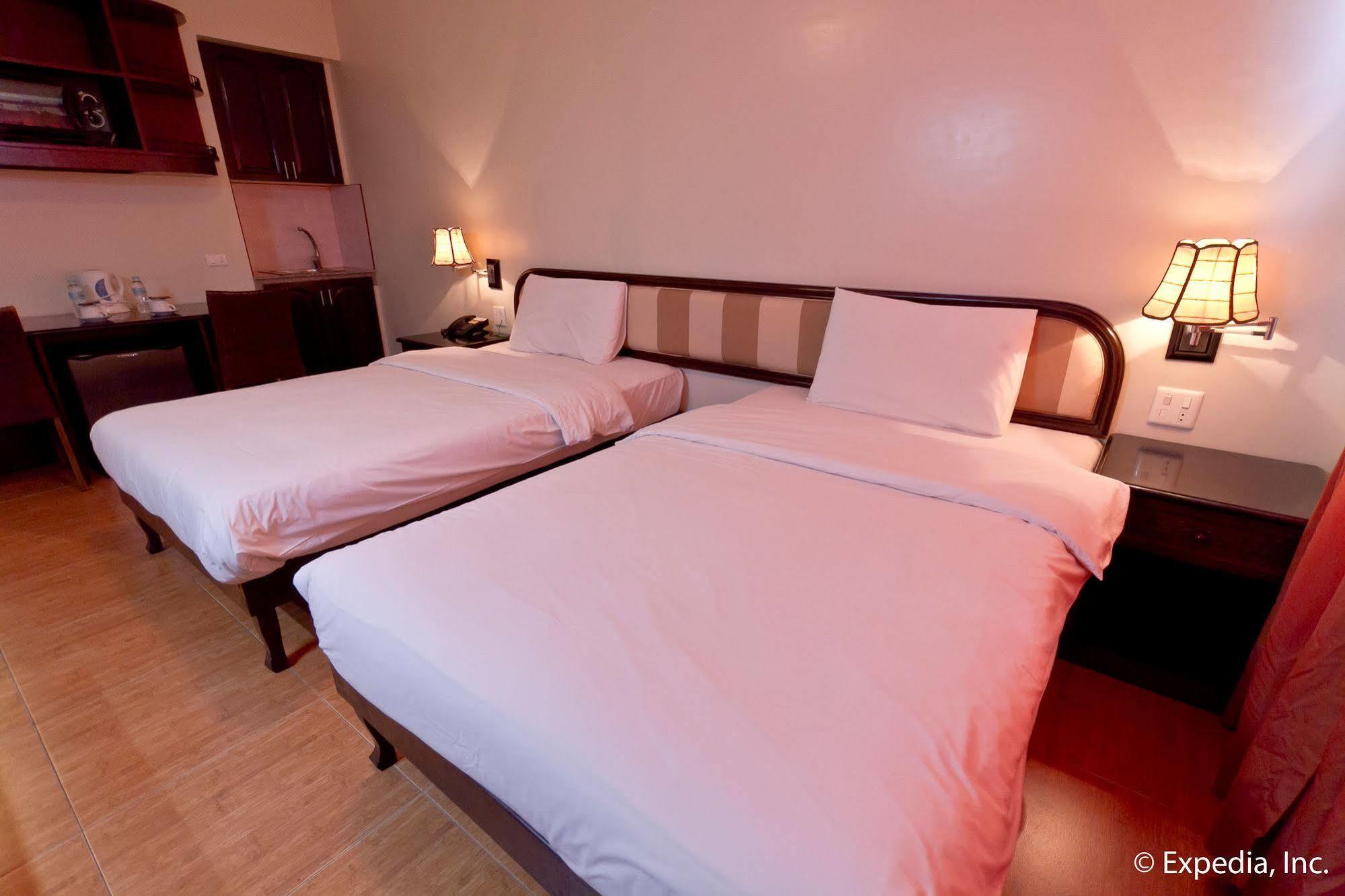 Egi Resort & Hotel Lapu-Lapu City Esterno foto