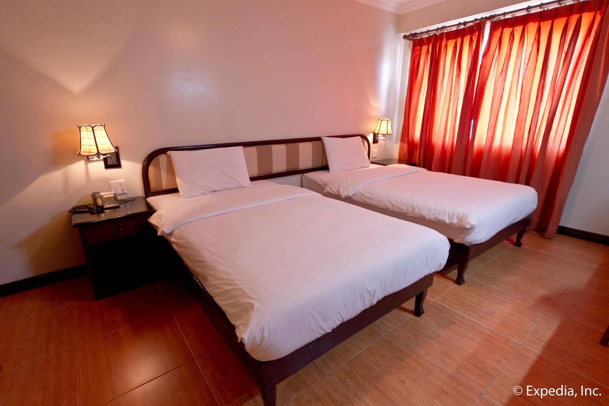 Egi Resort & Hotel Lapu-Lapu City Esterno foto